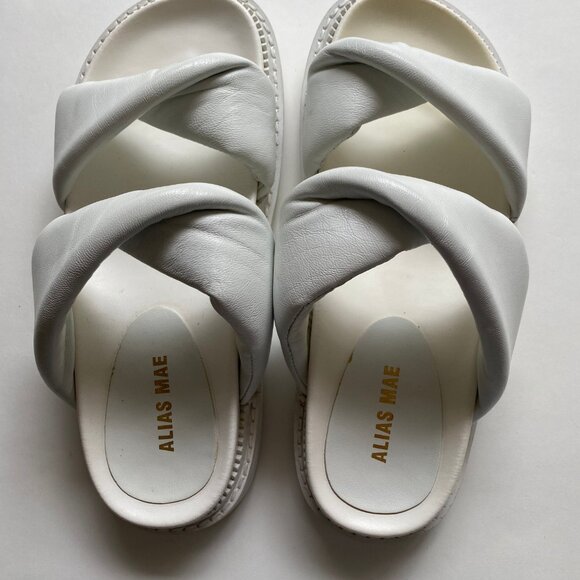 Alias Mae White Paris Slides - Picture 2 of 6